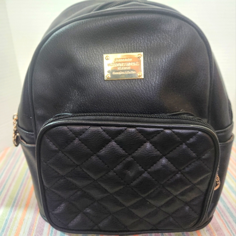 Black Leather Back Pack By Jing Pin Pi Ju Handbag Shoulder Travel Carry Bag